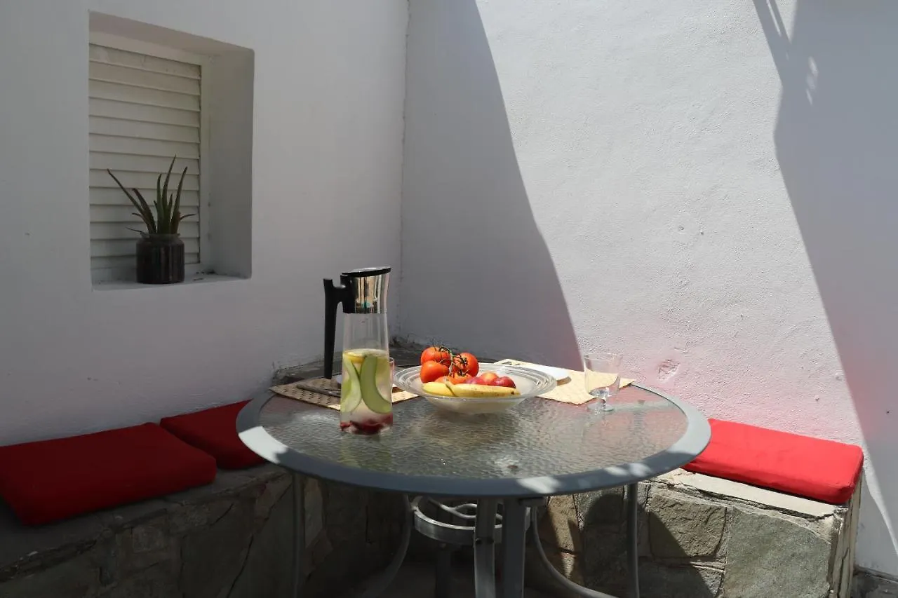 Guest house Mediterranean Poolside Garden Cottage Kiti Cyprus